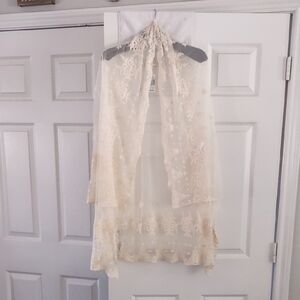 Indigo Soul NWT lace top cover. Beautiful cream color sheer with lace. Size X/L